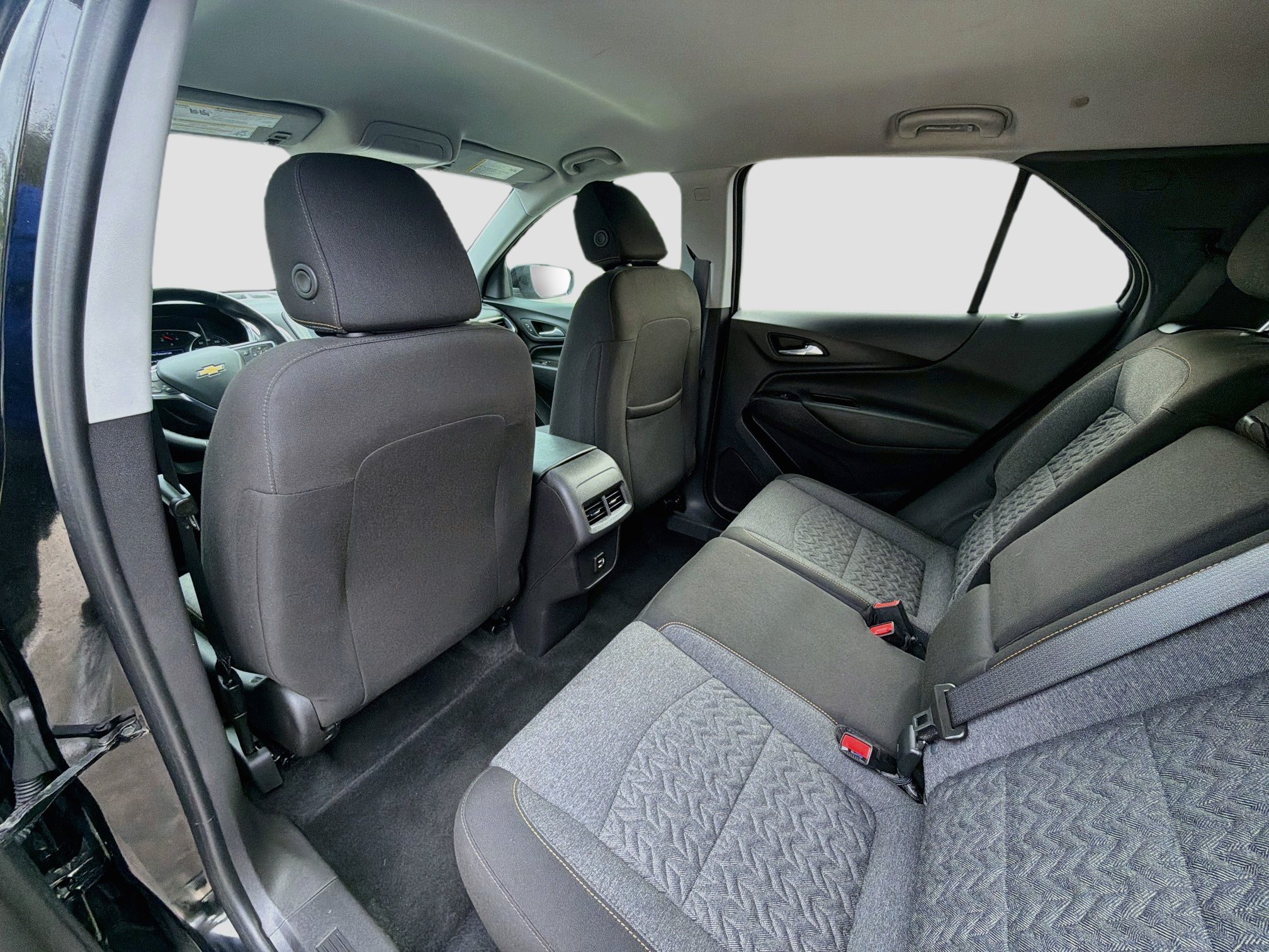 Used 2024 Chevrolet Equinox LT FWD image 23