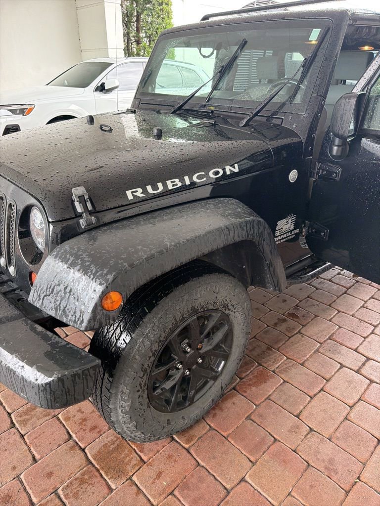 Used 2009 Jeep Wrangler Unlimited Rubicon w/ Dual Top Group image 13