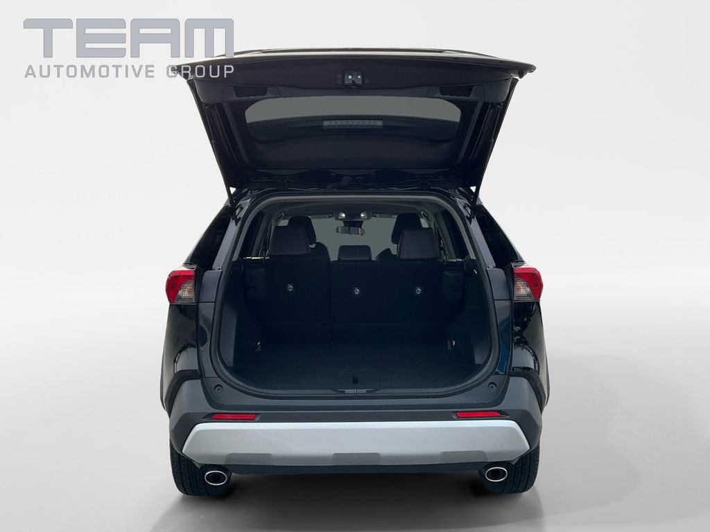 Used 2024 Toyota RAV4 Adventure image 13