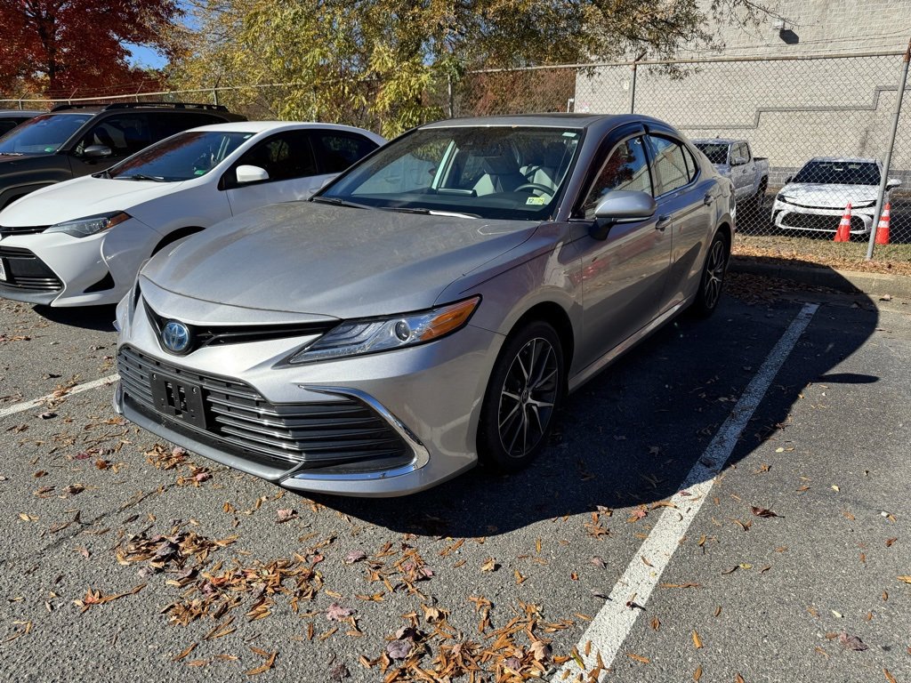 Used 2024 Toyota Camry XLE w/ Cold Weather Package