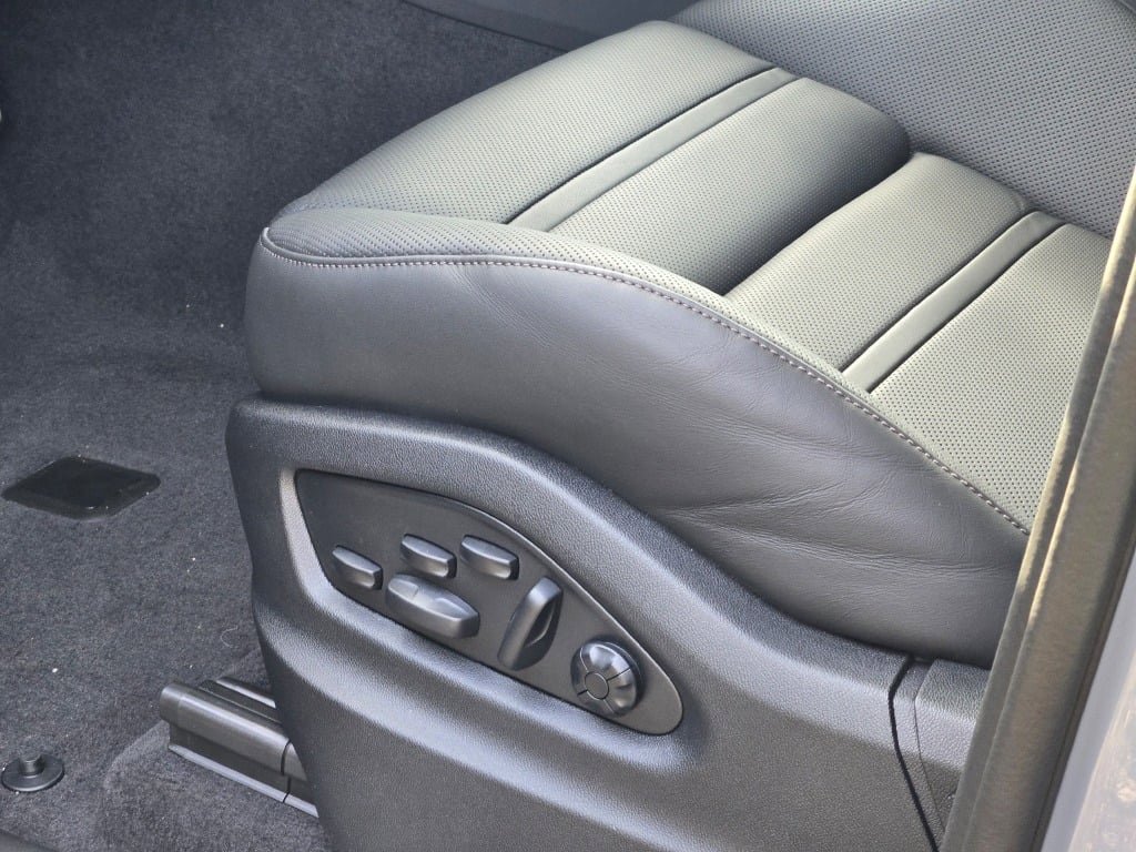 New 2026 Porsche Cayenne S image 21