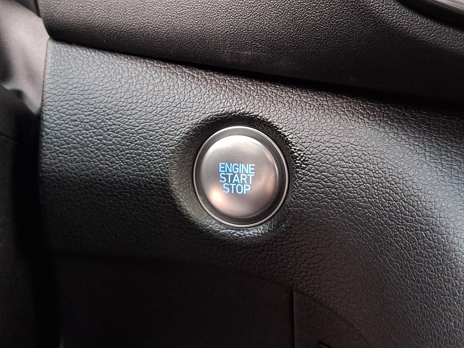 Used 2021 Hyundai Santa Fe SEL w/ Convenience Package image 24