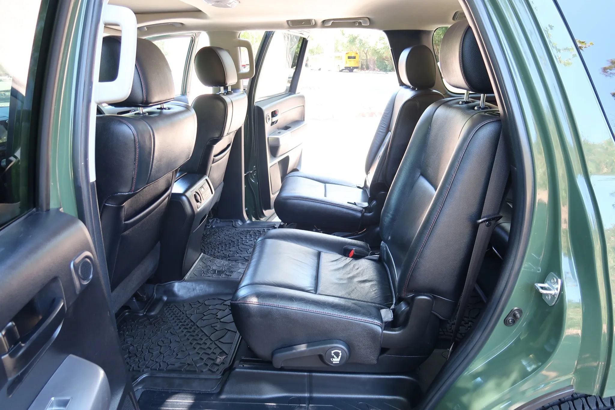 Used 2020 Toyota Sequoia TRD Pro AWD/4WD image 26
