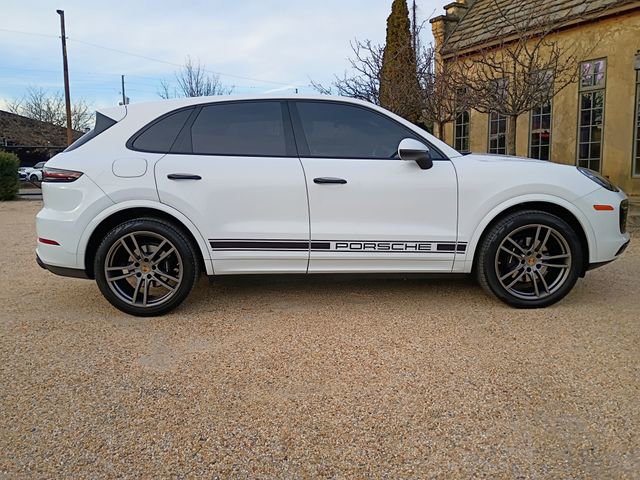 Used 2020 Porsche Cayenne image 16