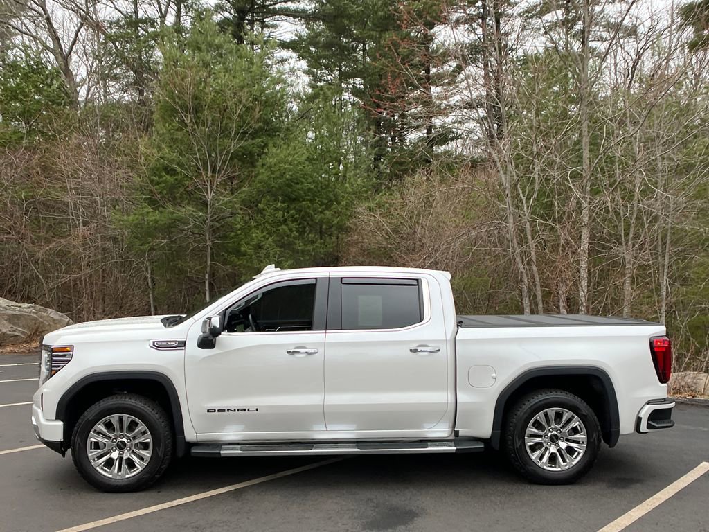 Used 2024 GMC Sierra 1500 Denali image 2
