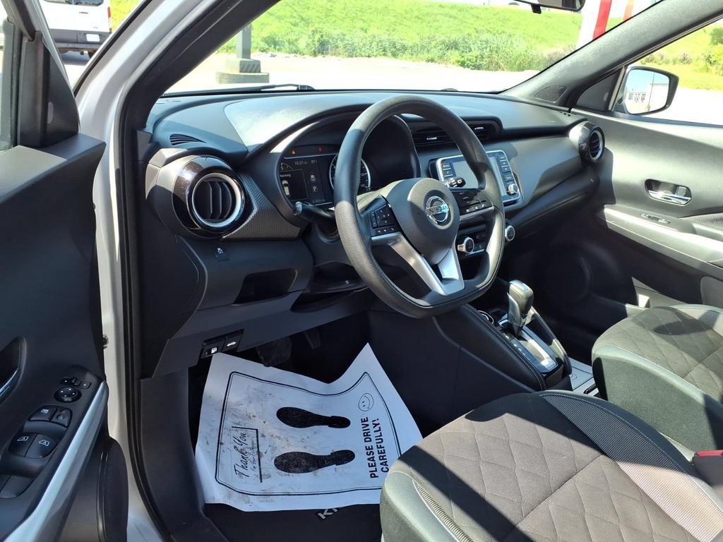 Used 2019 Nissan Kicks SV FWD image 6