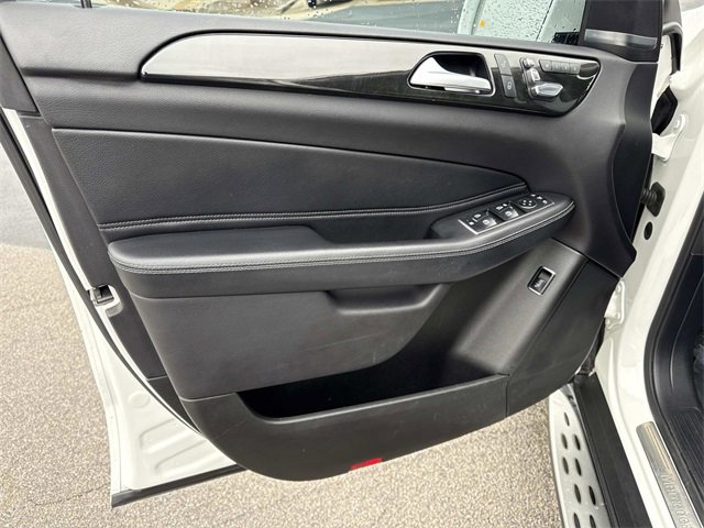 Used 2019 Mercedes-Benz GLE 400 4MATIC image 8