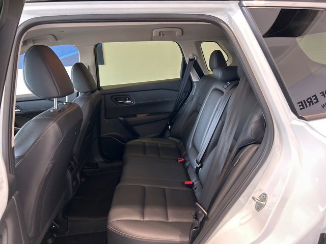 Used 2024 Nissan Rogue SL image 14