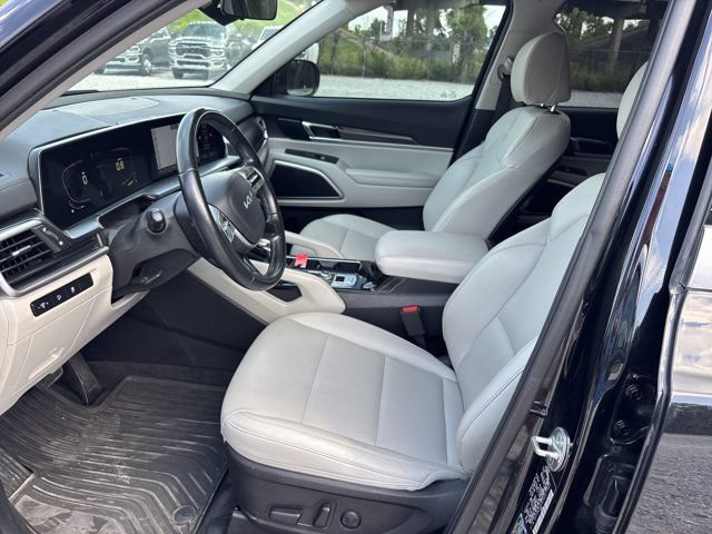Used 2023 Kia Telluride S AWD/4WD image 12