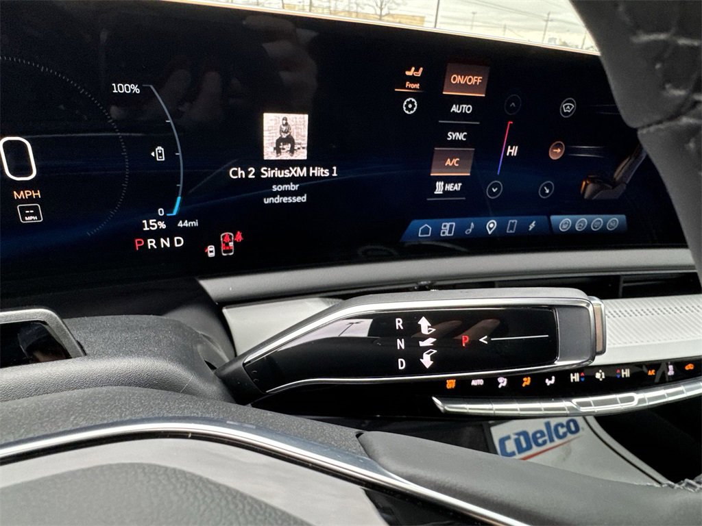 New 2026 Cadillac Optiq Luxury 2 image 20