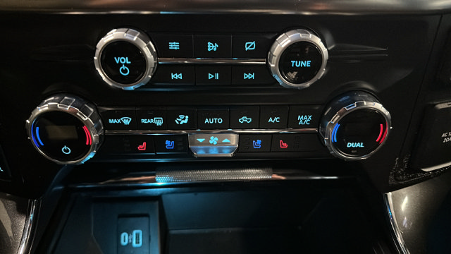 Used 2021 Ford F150 Lariat AWD/4WD image 18