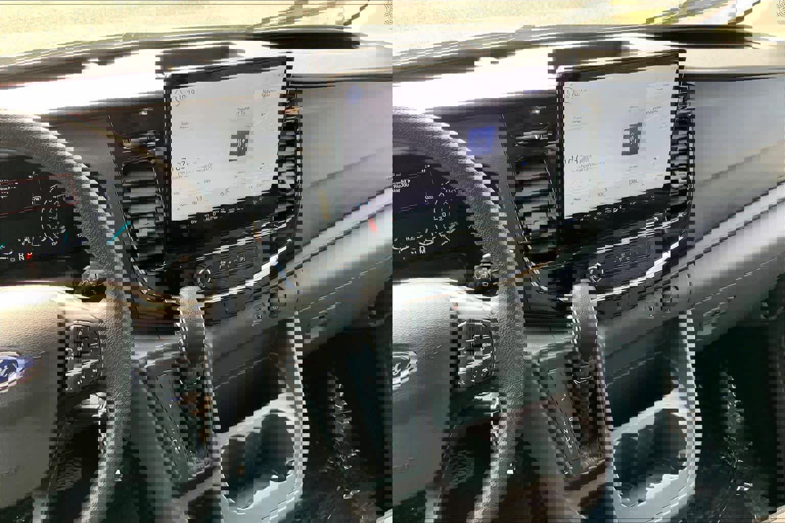 Used 2023 Ford Transit 350 XLT image 14