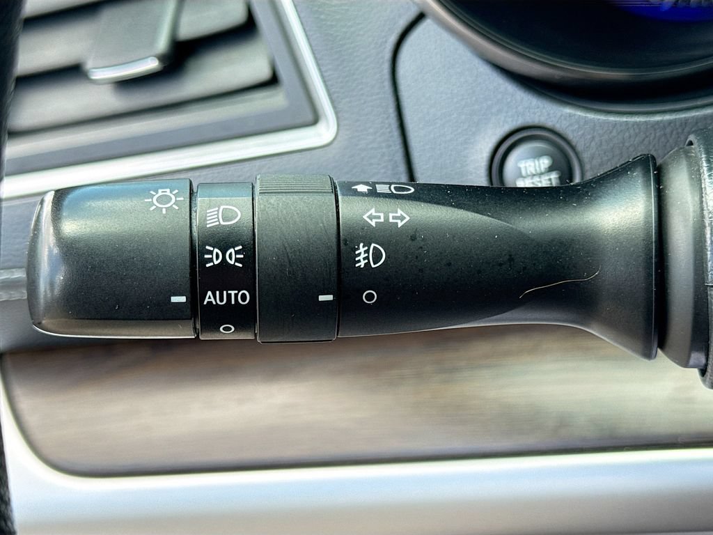 Used 2019 Subaru Outback 2.5i Touring w/ Popular Package #3A AWD/4WD image 13