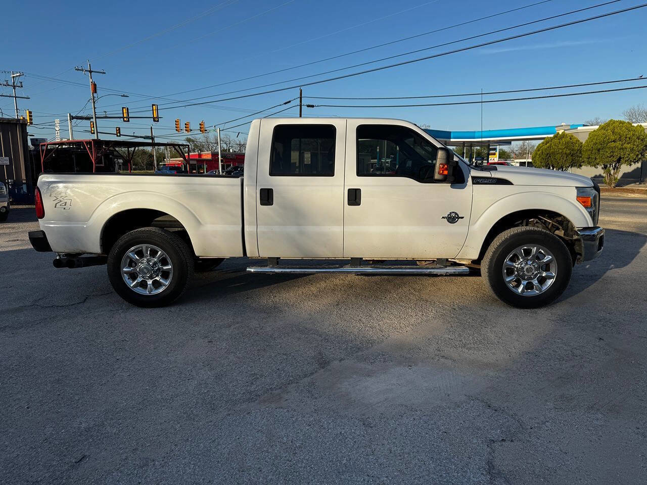 Used 2015 Ford F250 XL w/ Power Equipment Group AWD/4WD image 16