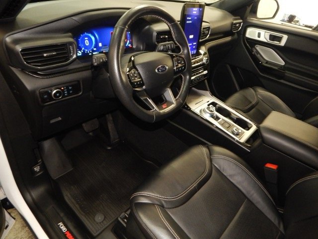 Used 2023 Ford Explorer ST w/ Equipment Group 401A image 14