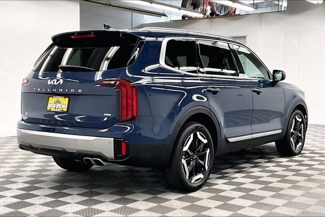 Used 2025 Kia Telluride S AWD/4WD image 12