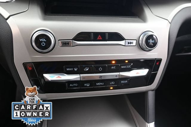 Used 2023 Ford Explorer XLT w/ Equipment Group 202A AWD/4WD image 28