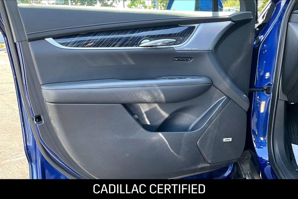 Certified 2024 Cadillac XT6 Premium Luxury w/ LPO, Floor Liner Package AWD/4WD image 20