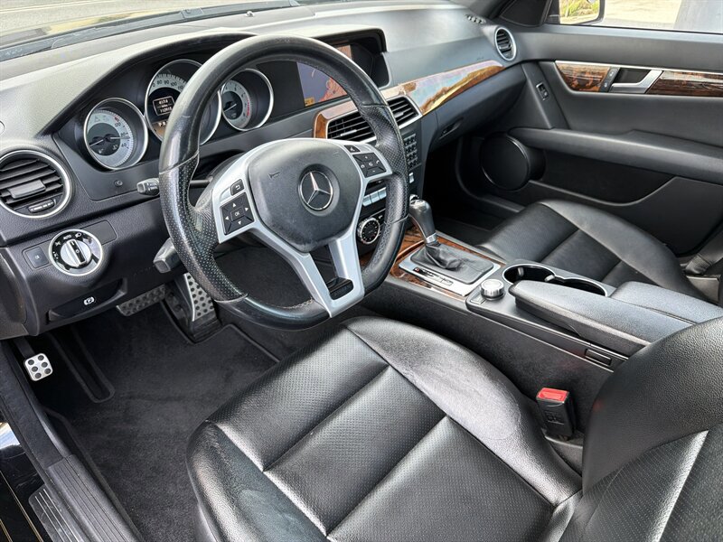 Used 2012 Mercedes-Benz C 250 Sedan image 14