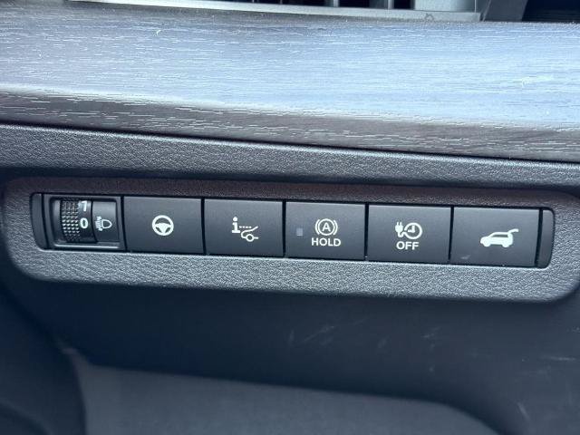 Certified 2023 Nissan Ariya AWD image 14