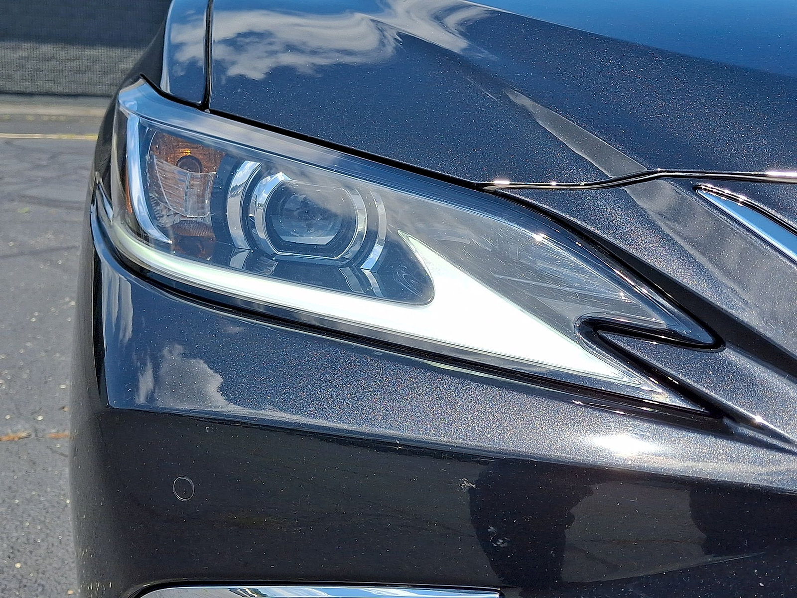 Used 2024 Lexus ES 350 w/ Accessory Package (Z1) FWD image 28