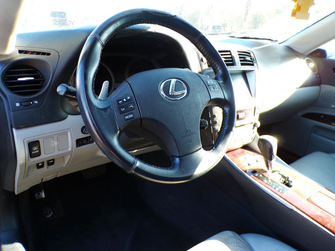 Used 2007 Lexus IS 350 RWD image 13