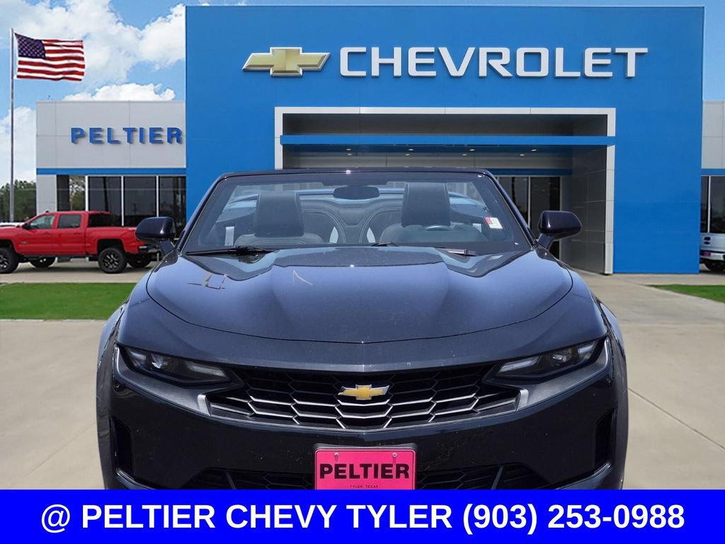 Used 2024 Chevrolet Camaro LT w/ Technology Package RWD image 2