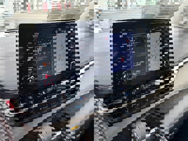 Certified 2024 Toyota Sienna Limited image 21