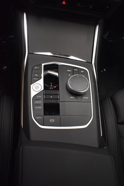 New 2026 BMW 330i xDrive Sedan w/ M Sport Package AWD/4WD image 28