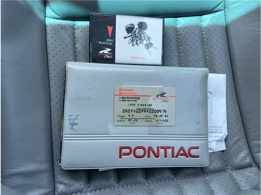 Used 1993 Pontiac Firebird Coupe RWD image 26