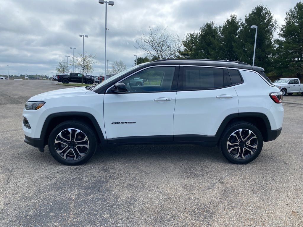 Used 2022 Jeep Compass Limited AWD/4WD image 6