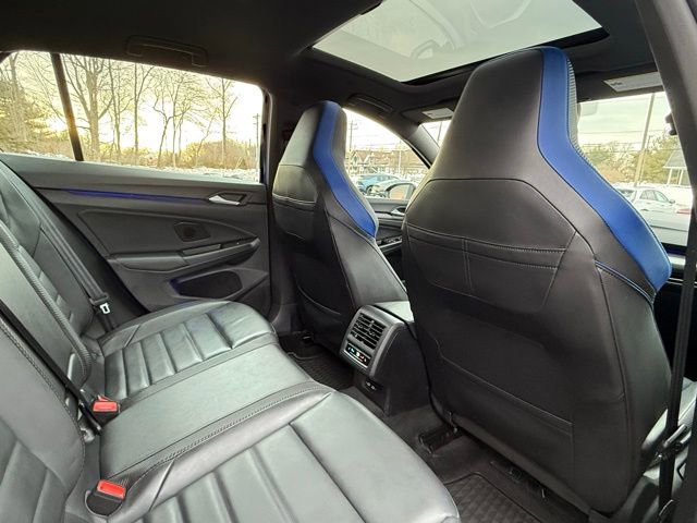 Used 2024 Volkswagen Golf R image 19