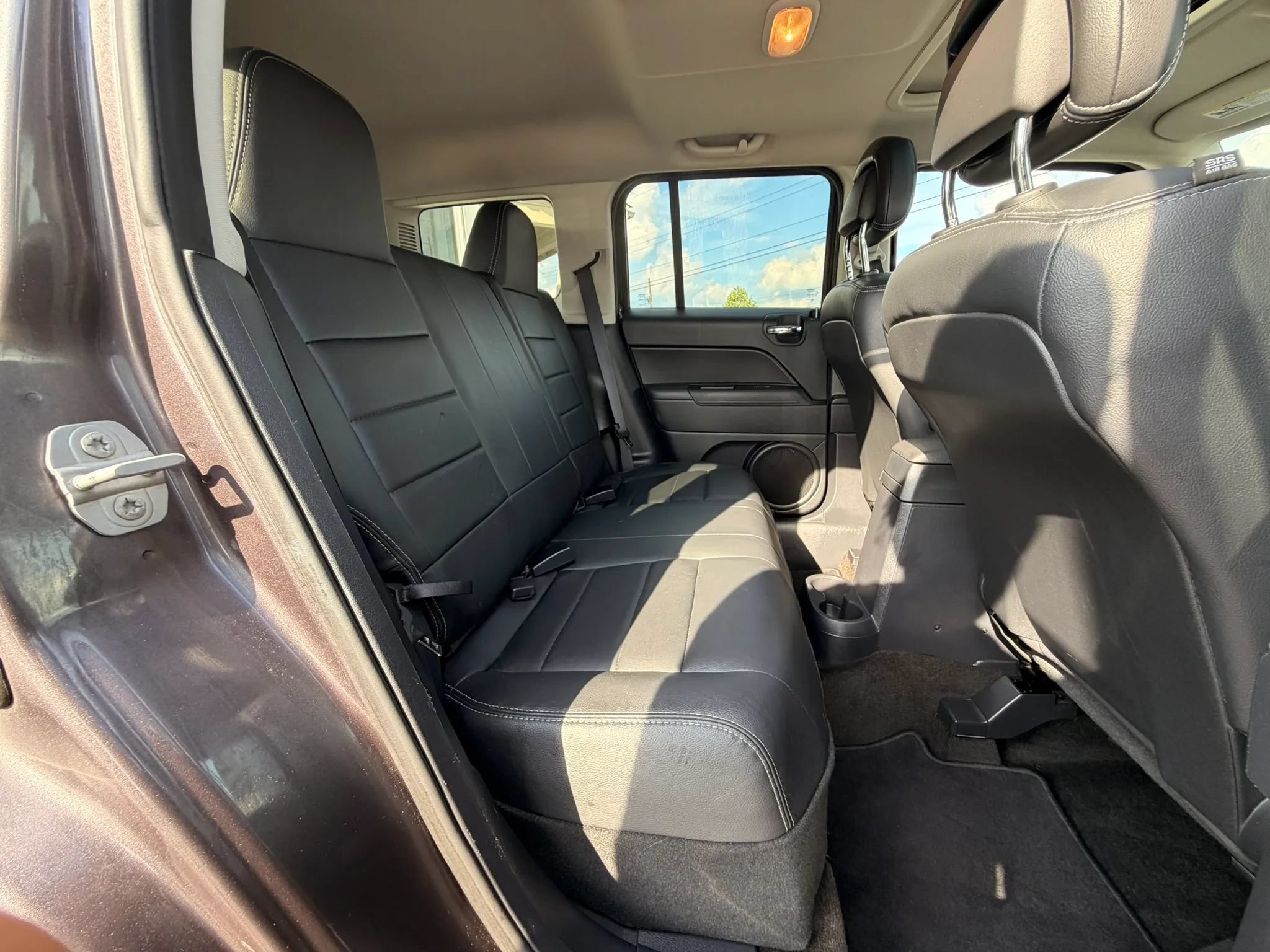 Used 2015 Jeep Patriot High Altitude AWD/4WD image 24