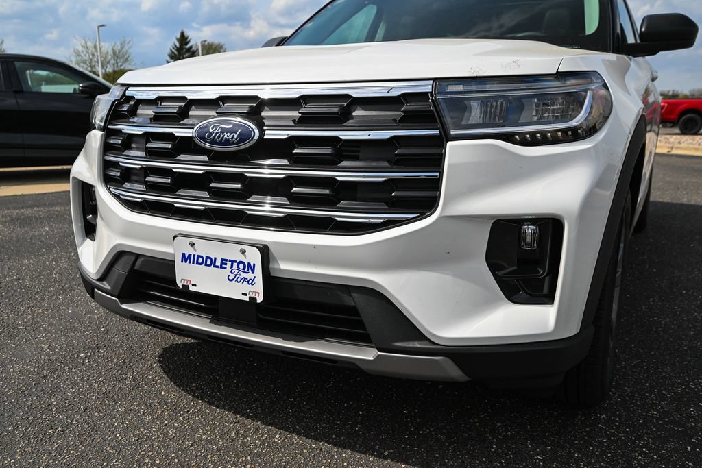 New 2026 Ford Explorer Active w/ Active Comfort Package AWD/4WD image 11