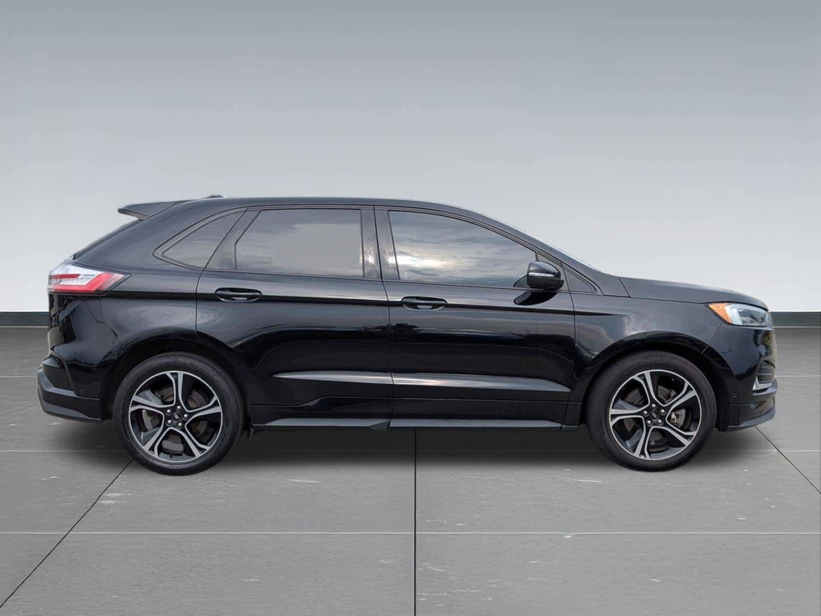 Used 2019 Ford Edge ST w/ Equipment Group 401A AWD/4WD image 6