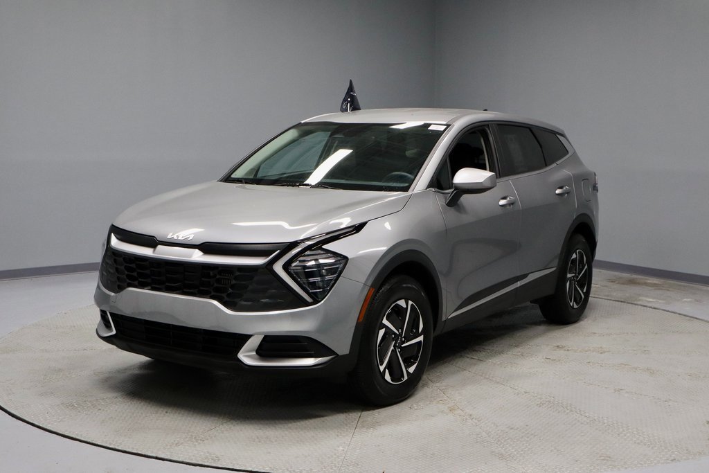 Used 2024 Kia Sportage LX image 6