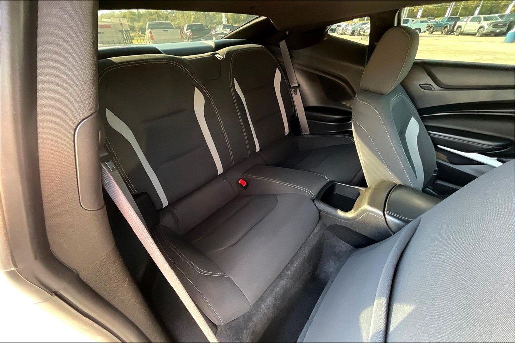Used 2019 Chevrolet Camaro LT RWD image 22
