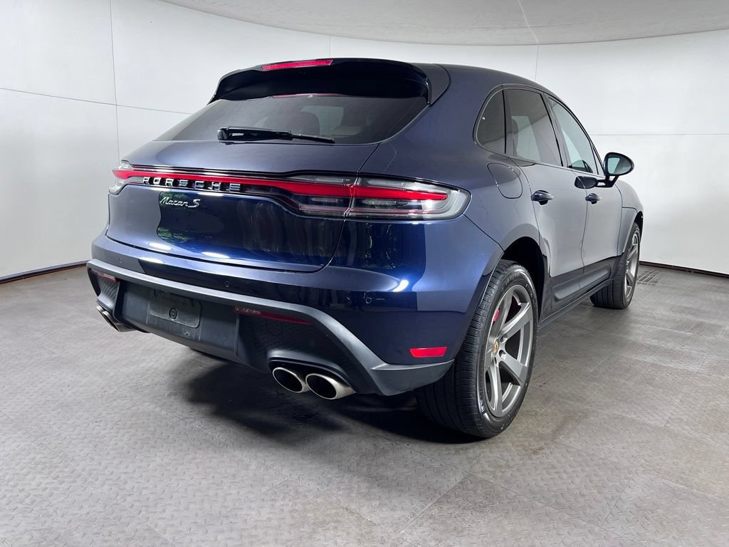 Certified 2023 Porsche Macan S AWD/4WD image 7