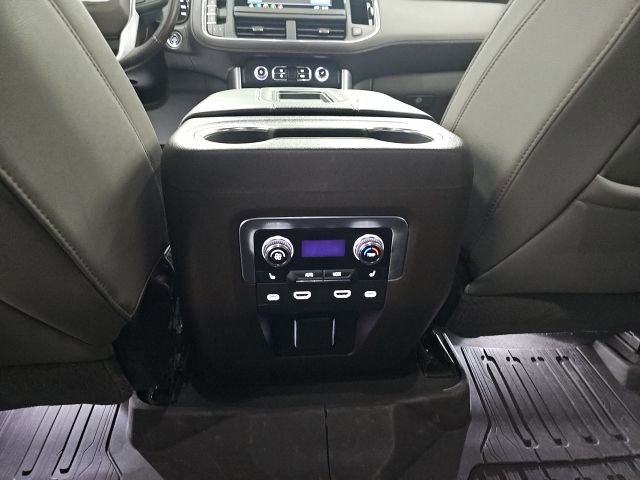 Used 2021 GMC Yukon SLT w/ Rear Media and Nav Package AWD/4WD image 34