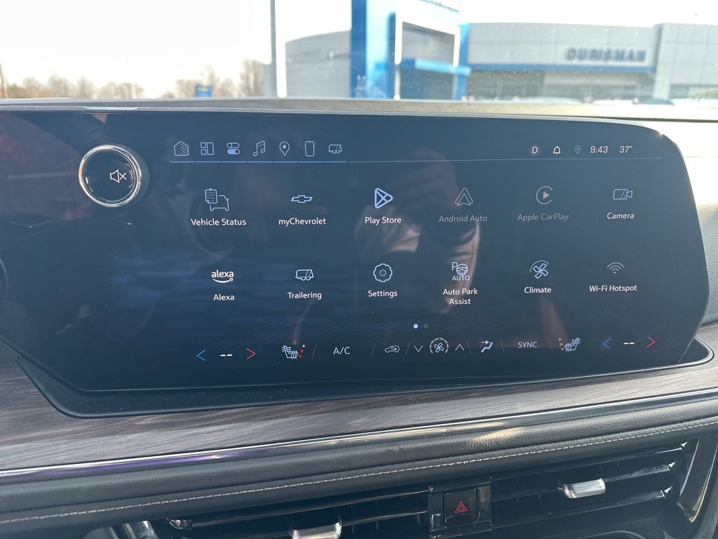 Used 2025 Chevrolet Tahoe LT image 17