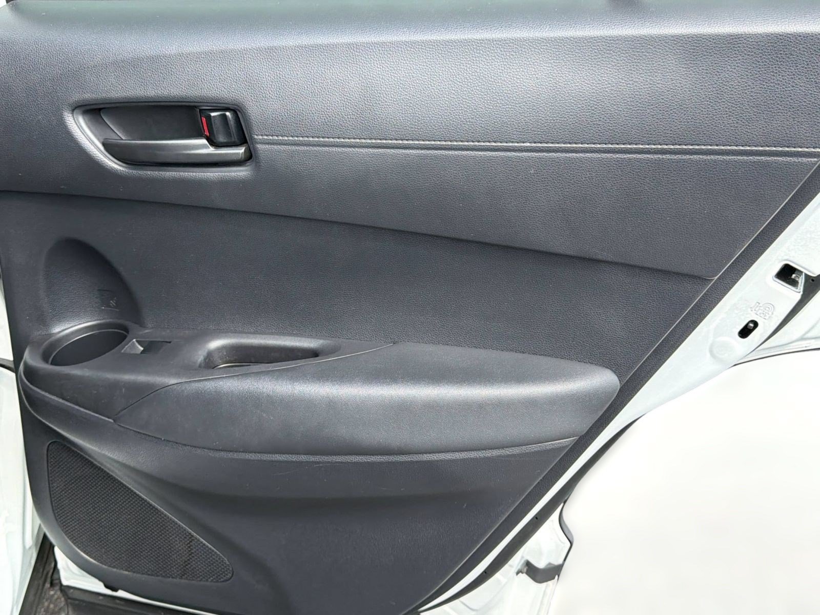 Used 2024 Toyota Corolla Cross AWD Hybrid image 27