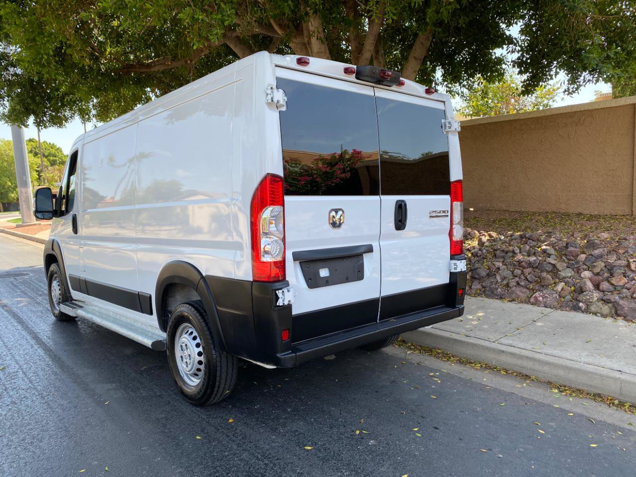 Used 2025 RAM ProMaster 2500 w/ U-Haul Equipment Group FWD image 57
