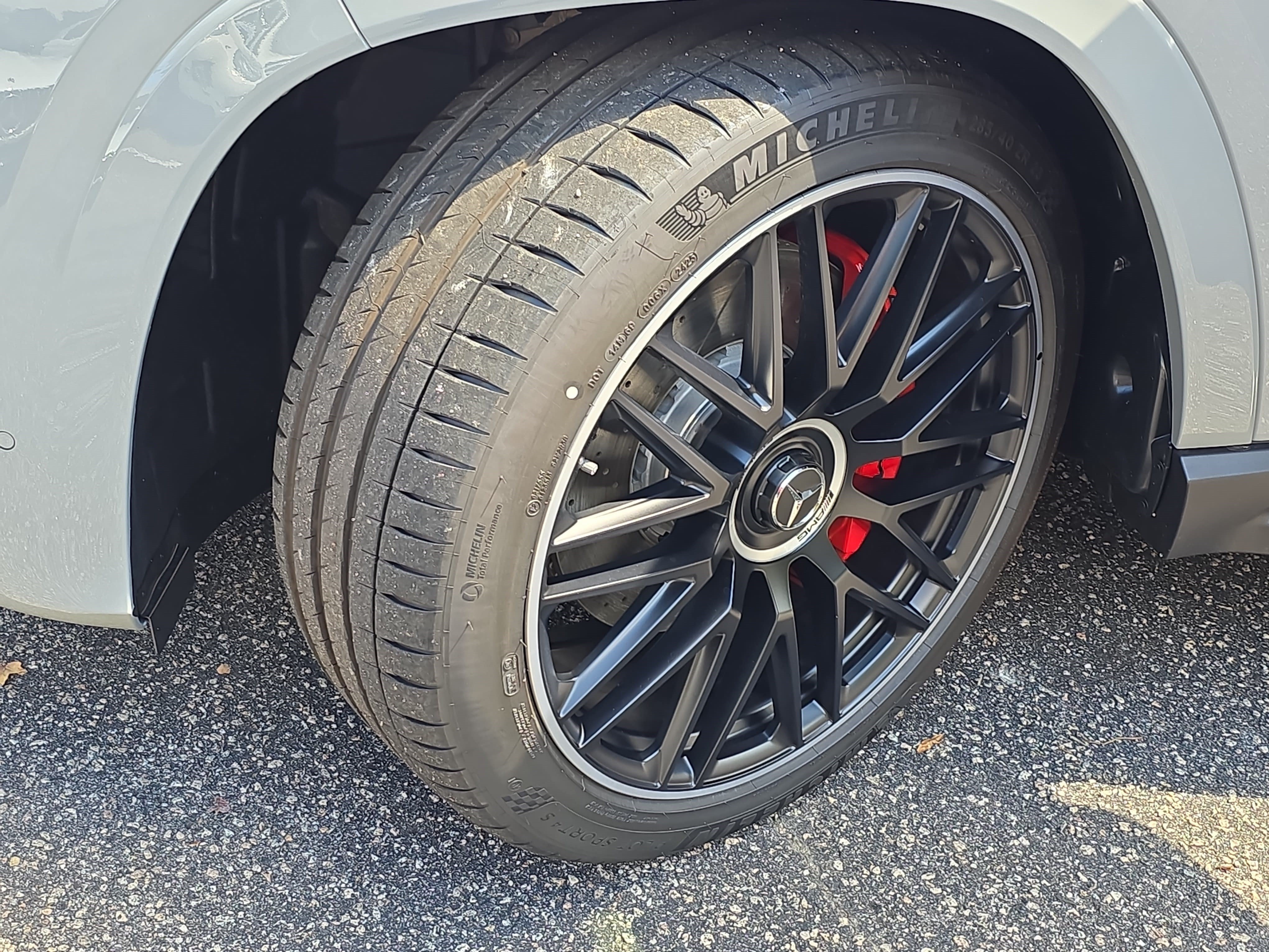 New 2026 Mercedes-Benz GLS 63 AMG 4MATIC image 33