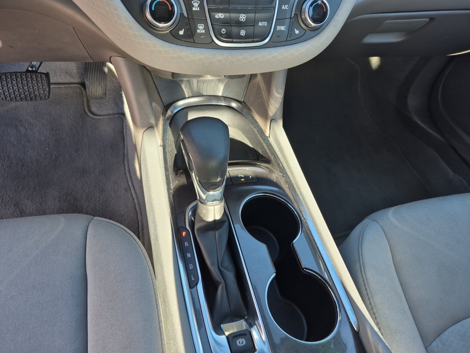 Used 2024 Chevrolet Malibu LT FWD image 12
