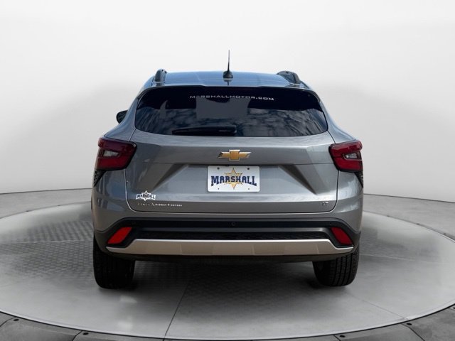 Used 2024 Chevrolet Trax LT w/ Driver Confidence Package FWD image 4