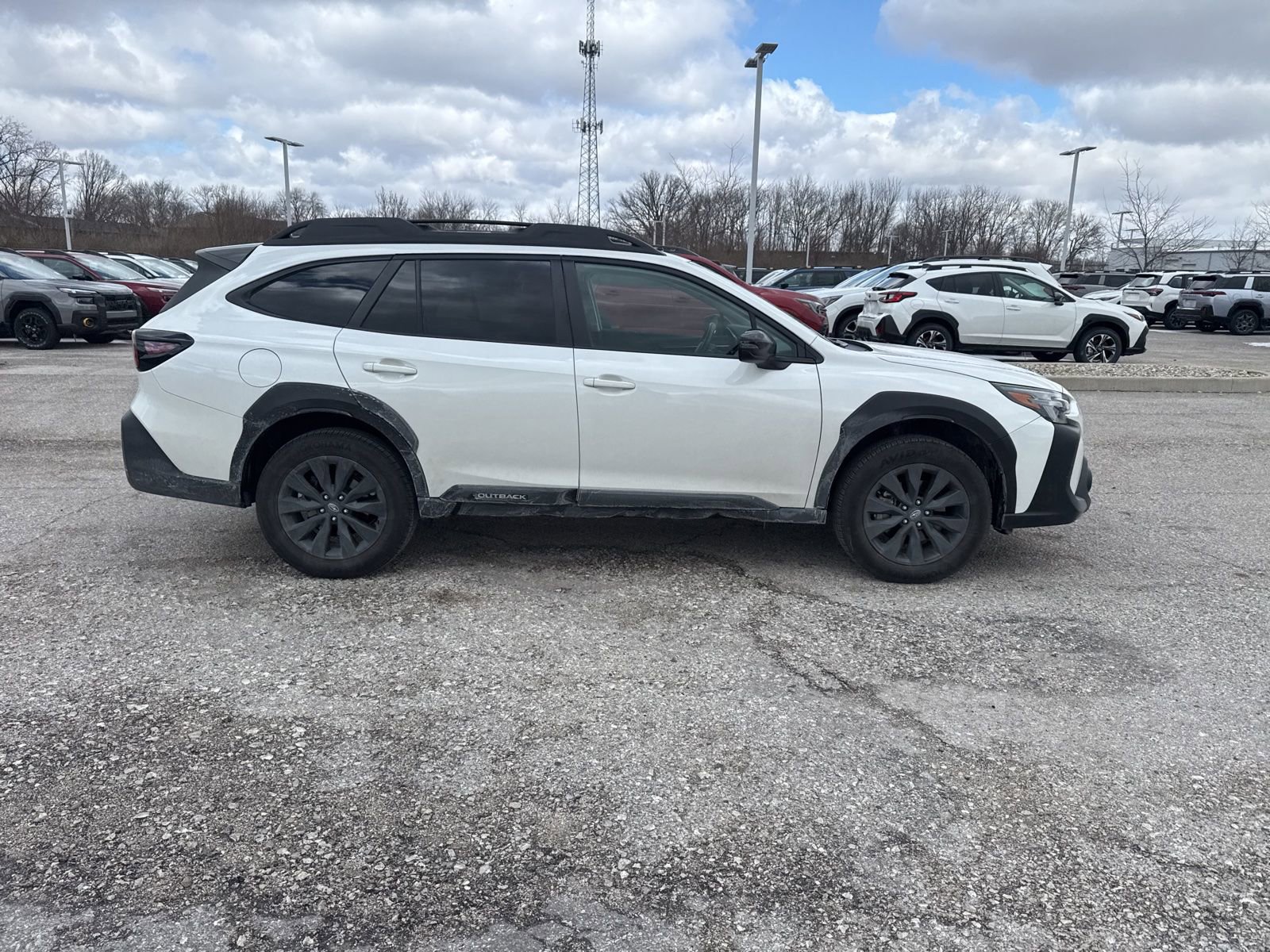 Used 2023 Subaru Outback Onyx Edition image 10