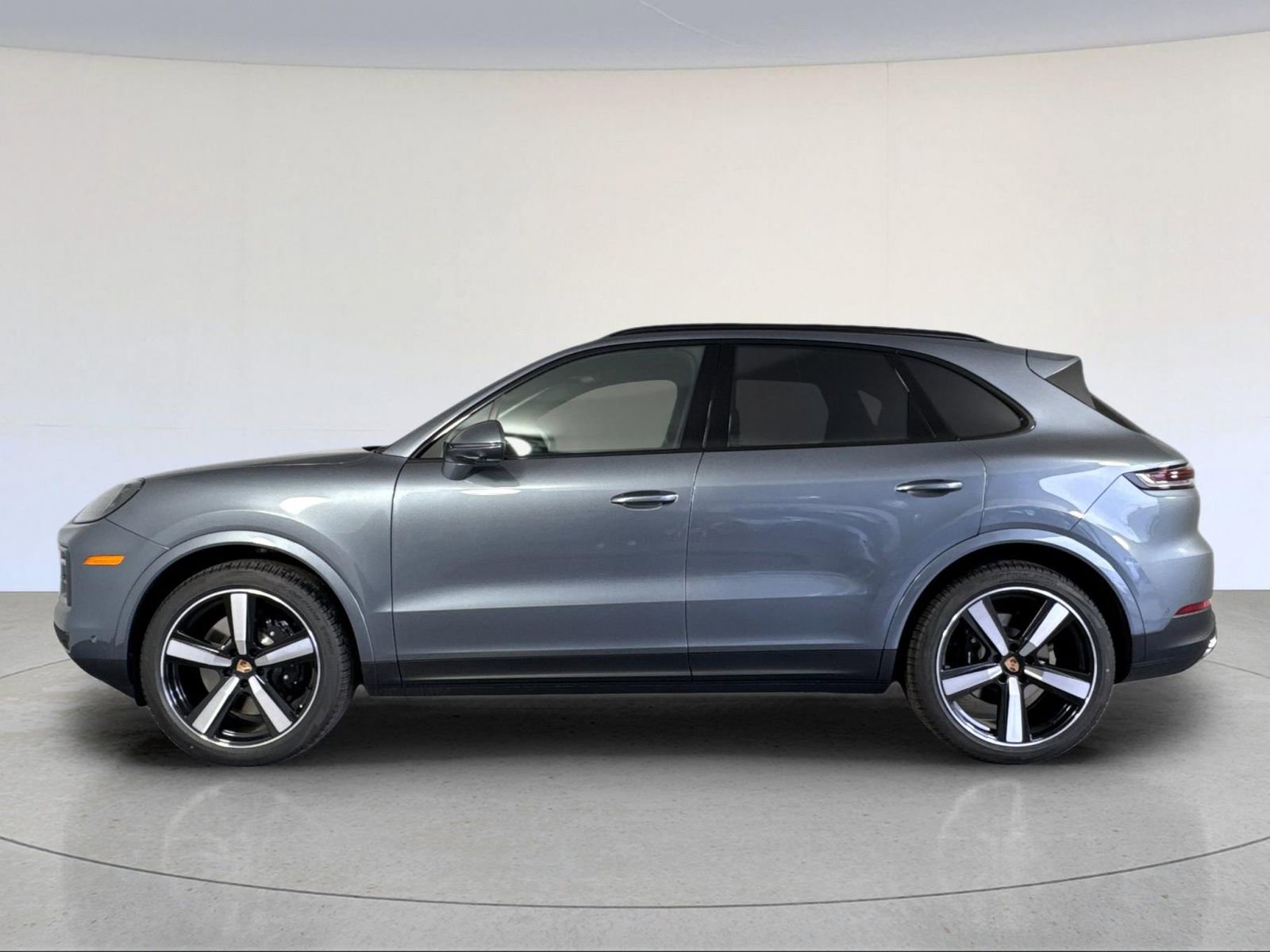 New 2026 Porsche Cayenne S image 2