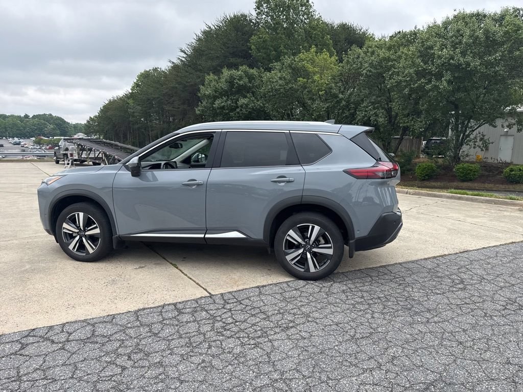 Used 2023 Nissan Rogue SL w/ SL Premium Package FWD image 14