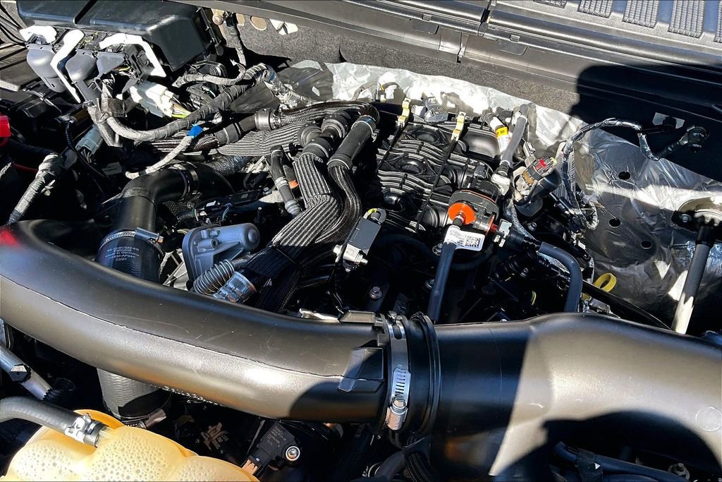 Certified 2024 Ford Expedition Platinum image 31