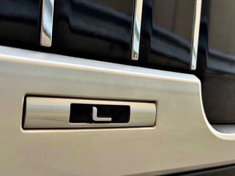 Used 2016 Land Rover Range Rover LWB SV Autobiography image 34